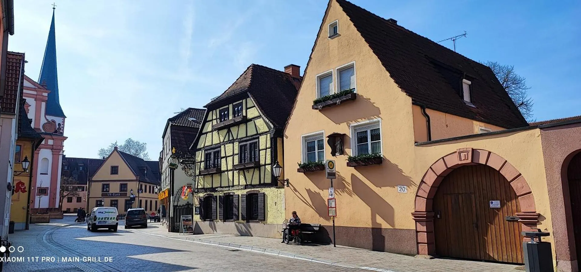 Modernes Luxus-Apartment 123Qm Bei Wuerzburg Mit Parkplatz Terasse Grill Wlan Veitshochheim