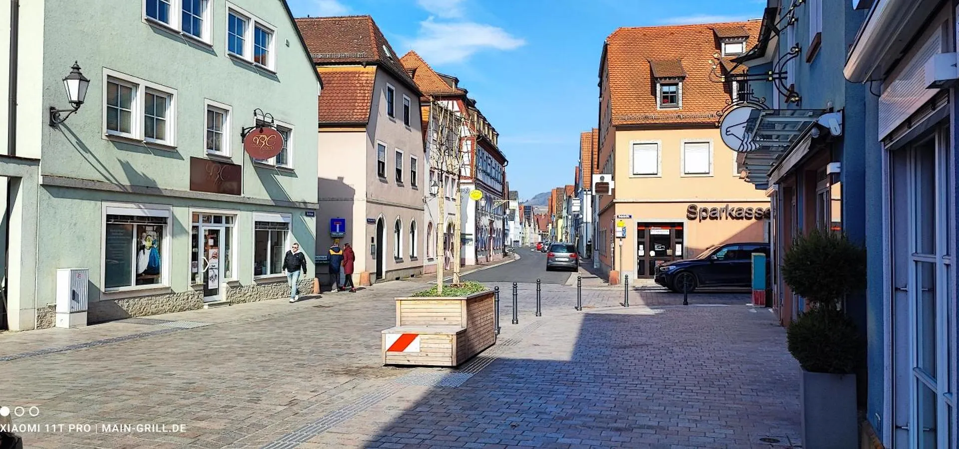 Modernes Grosses Apartment Mit 123Qm Bei Wuerzburg Mit Parkplatz Terasse Grill Wlan Veitshochheim Germany