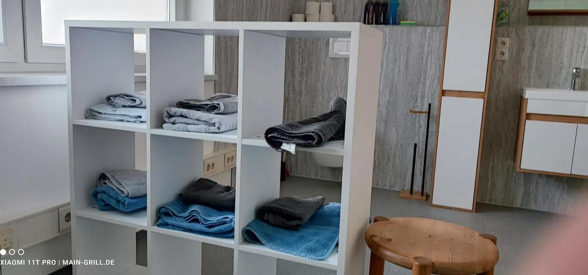 Modernes Grosses Apartment Mit 123Qm Bei Wuerzburg Mit Parkplatz Terasse Grill Wlan Veitshochheim 0*,